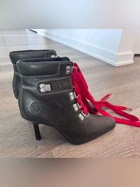 Timberland Black Leather Red Lace Hiking Heeled Ankle Boots 7.5